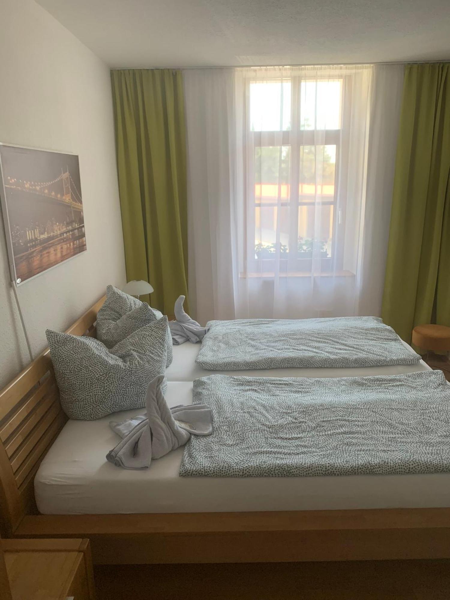 Pension Am Werder Bernburg Pokoj fotografie